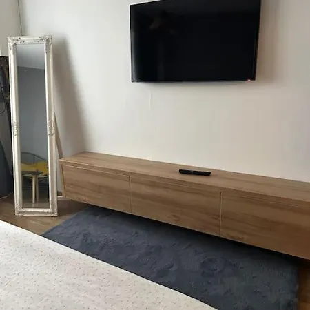 רסיטה 1 Room Apartment- Self Check In 24H מראה חיצוני תמונה
